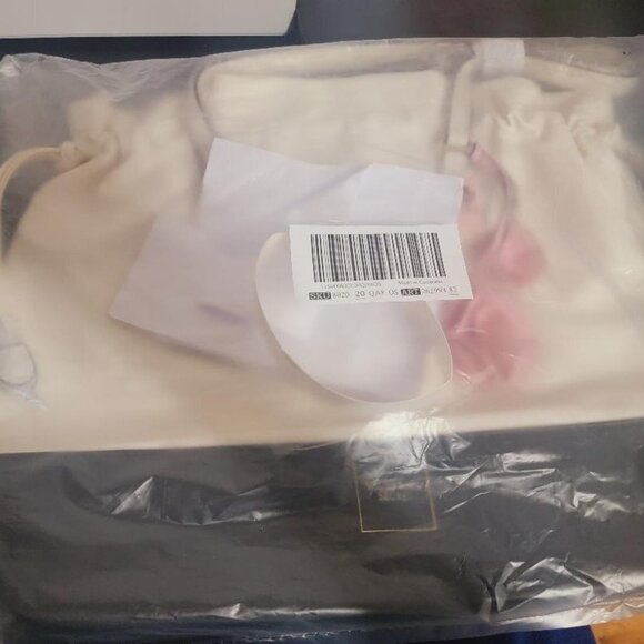 Victoria Secret Tote Bag - Picture 12 of 16